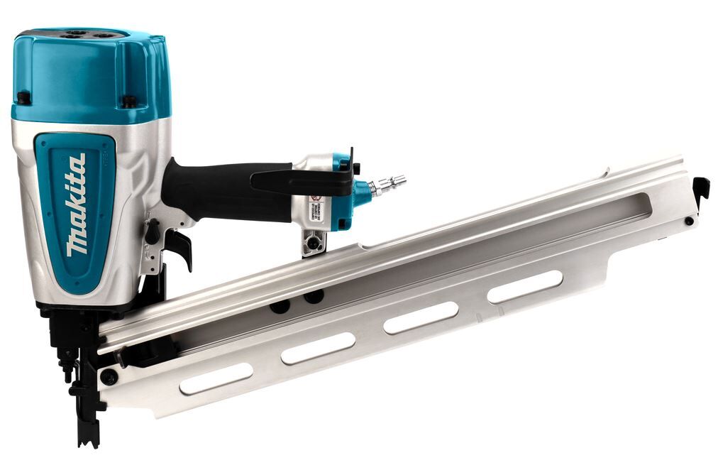 PNEUMATISCHE NAGELTACKER MAKITA AN924 8 BAR IN DOOS