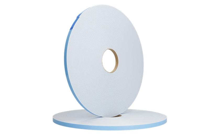 KRUISROEDENTAPE WIT VITOMOUNT 125 S-30 19X3MM - ROL/33 METER